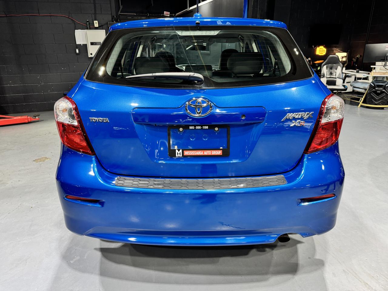 2009 Toyota Matrix 4dr Wgn Auto XR FWD Photo