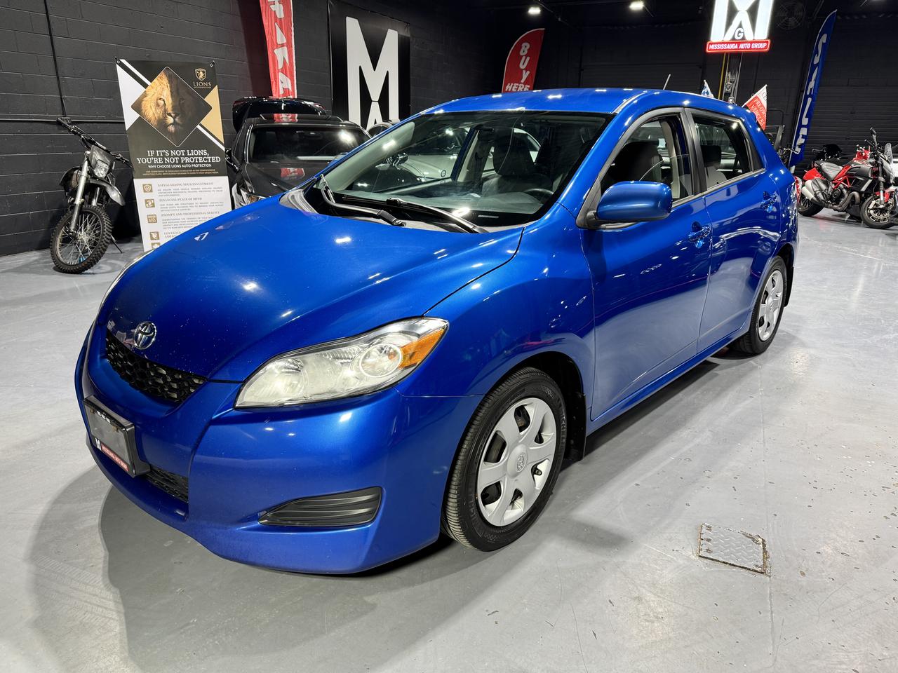 2009 Toyota Matrix 4dr Wgn Auto XR FWD - Photo #1