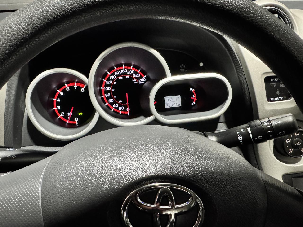 2009 Toyota Matrix 4dr Wgn Auto XR FWD Photo