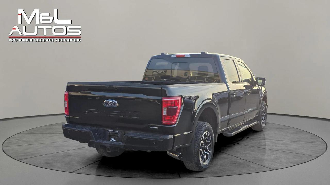 2022 Ford F-150 XLT 4WD SuperCrew 5.5' Box Photo4