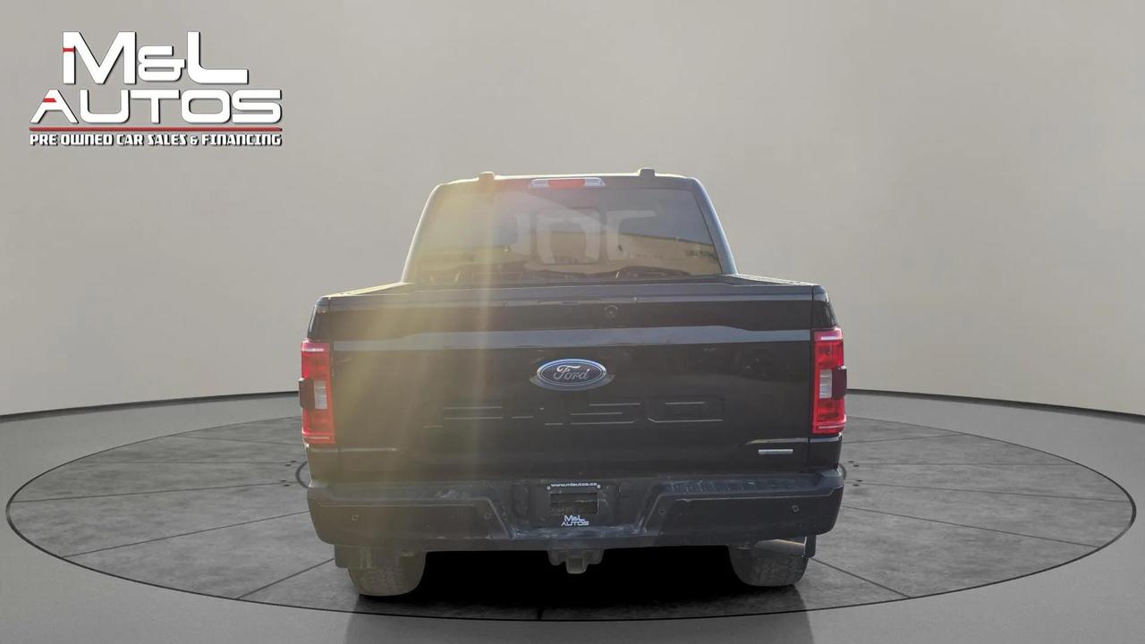 2022 Ford F-150 XLT 4WD SuperCrew 5.5' Box Photo