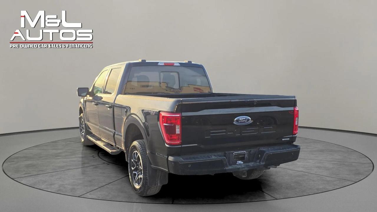 2022 Ford F-150 XLT 4WD SuperCrew 5.5' Box Photo