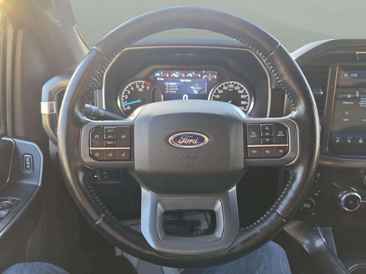 2022 Ford F-150 XLT 4WD SuperCrew 5.5' Box Photo