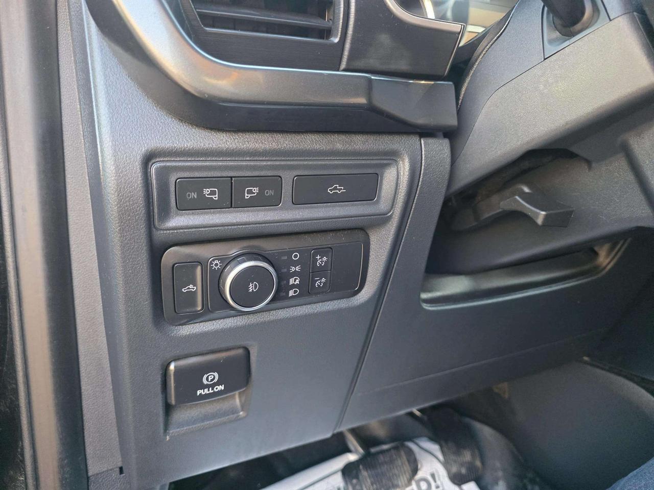 2022 Ford F-150 XLT 4WD SuperCrew 5.5' Box Photo