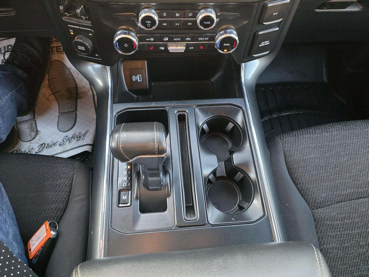 2022 Ford F-150 XLT 4WD SuperCrew 5.5' Box Photo