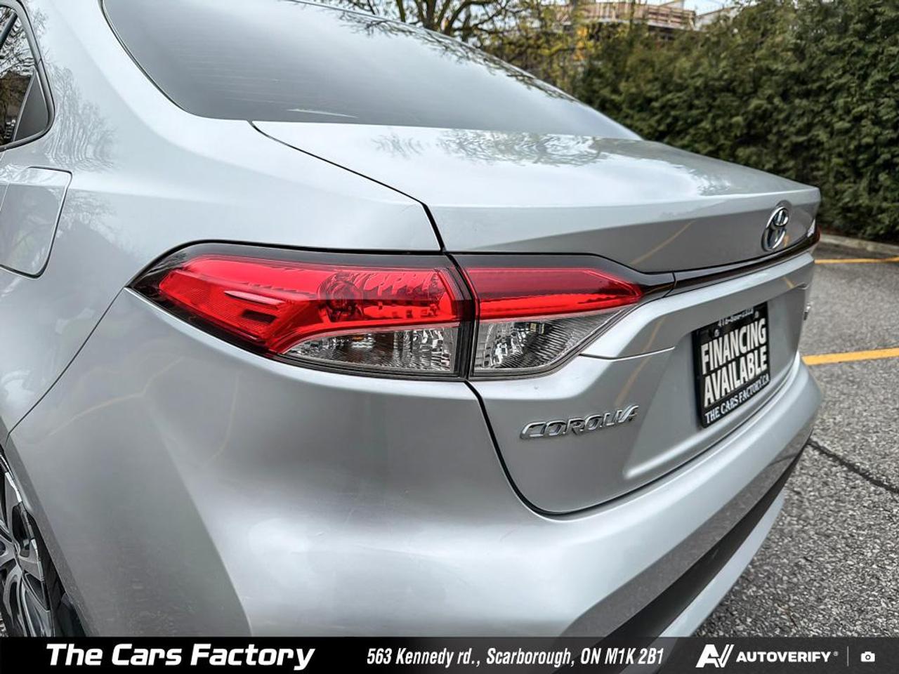 2021 Toyota Corolla Hybrid Apple CarPlay / Camera 1-Owner No Accident! Photo