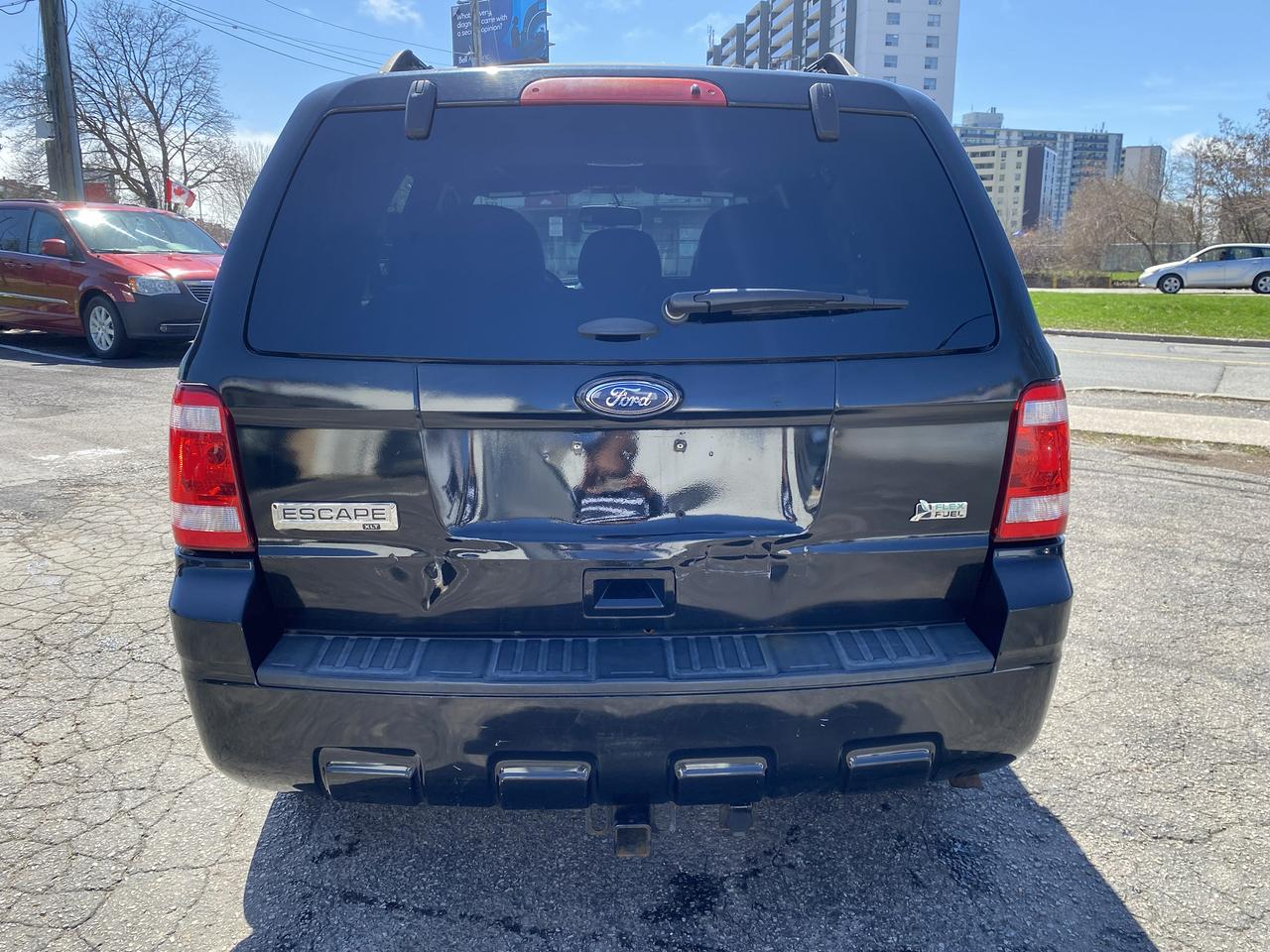 2011 Ford Escape XLT/Clean Carfax/4WD/Automatic/Bluetooth Photo