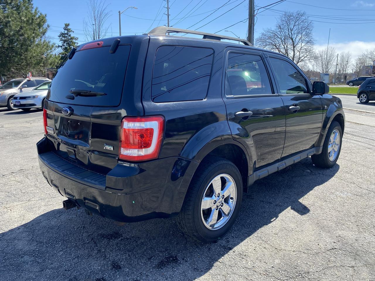 2011 Ford Escape XLT/Clean Carfax/4WD/Automatic/Bluetooth Photo