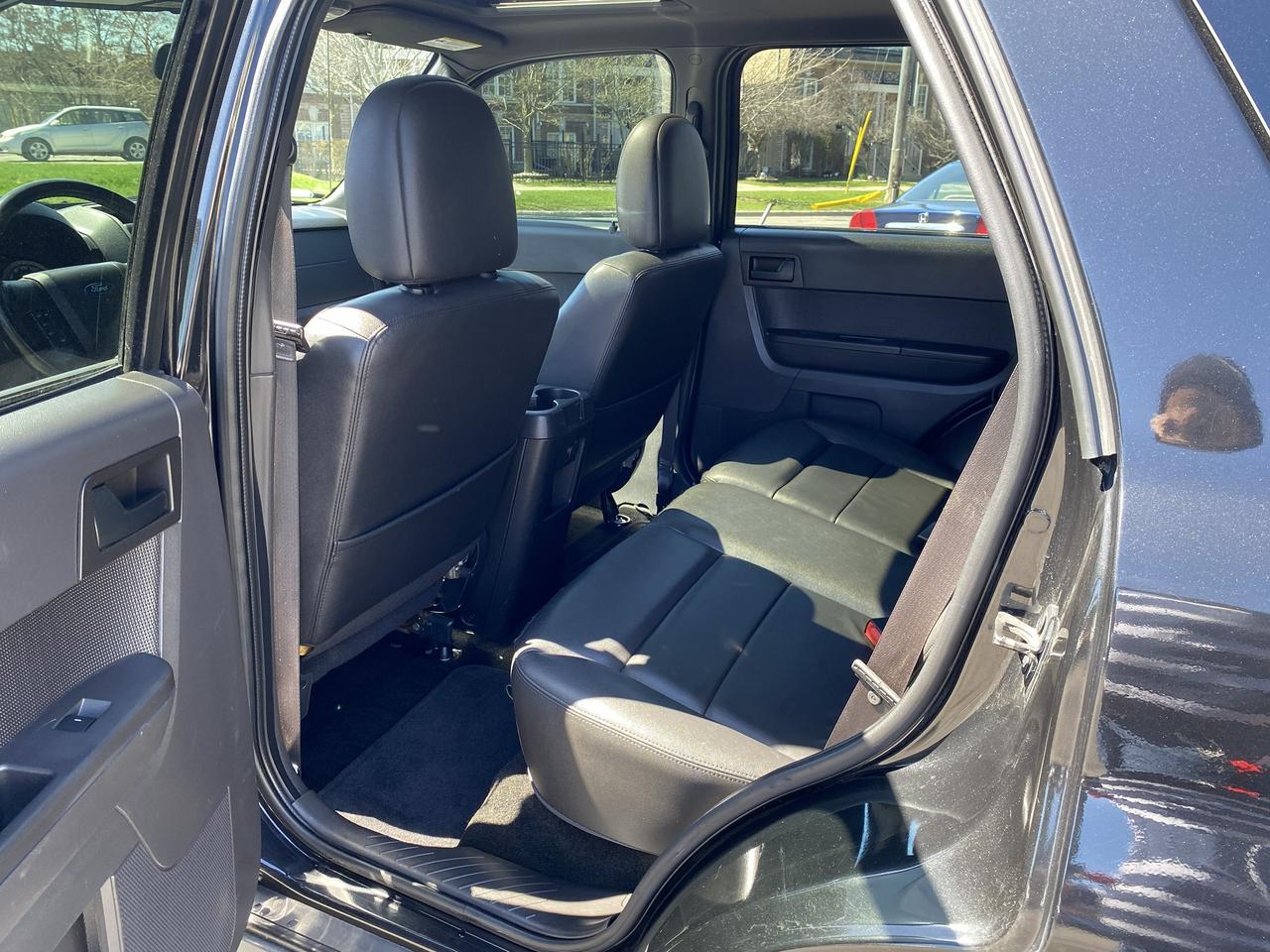 2011 Ford Escape XLT/Clean Carfax/4WD/Automatic/Bluetooth Photo