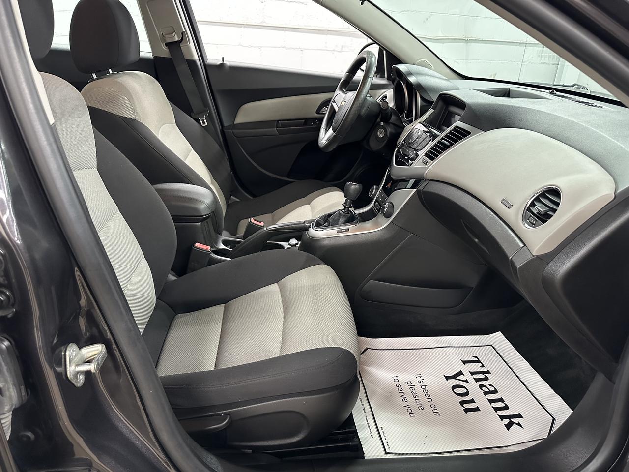 2014 Chevrolet Cruze 2LS Photo