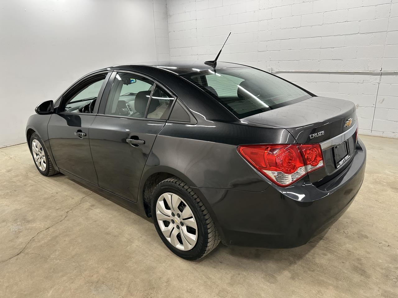 2014 Chevrolet Cruze 2LS Photo19