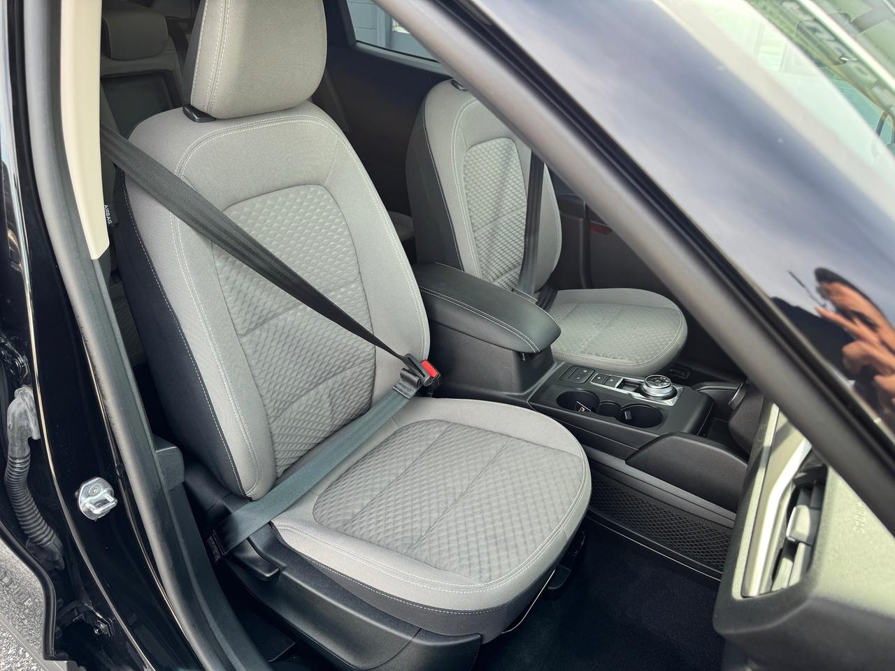 2020 Ford Escape SE+ApplePlay+ONE OWNER+CLEAN CARFAX Photo