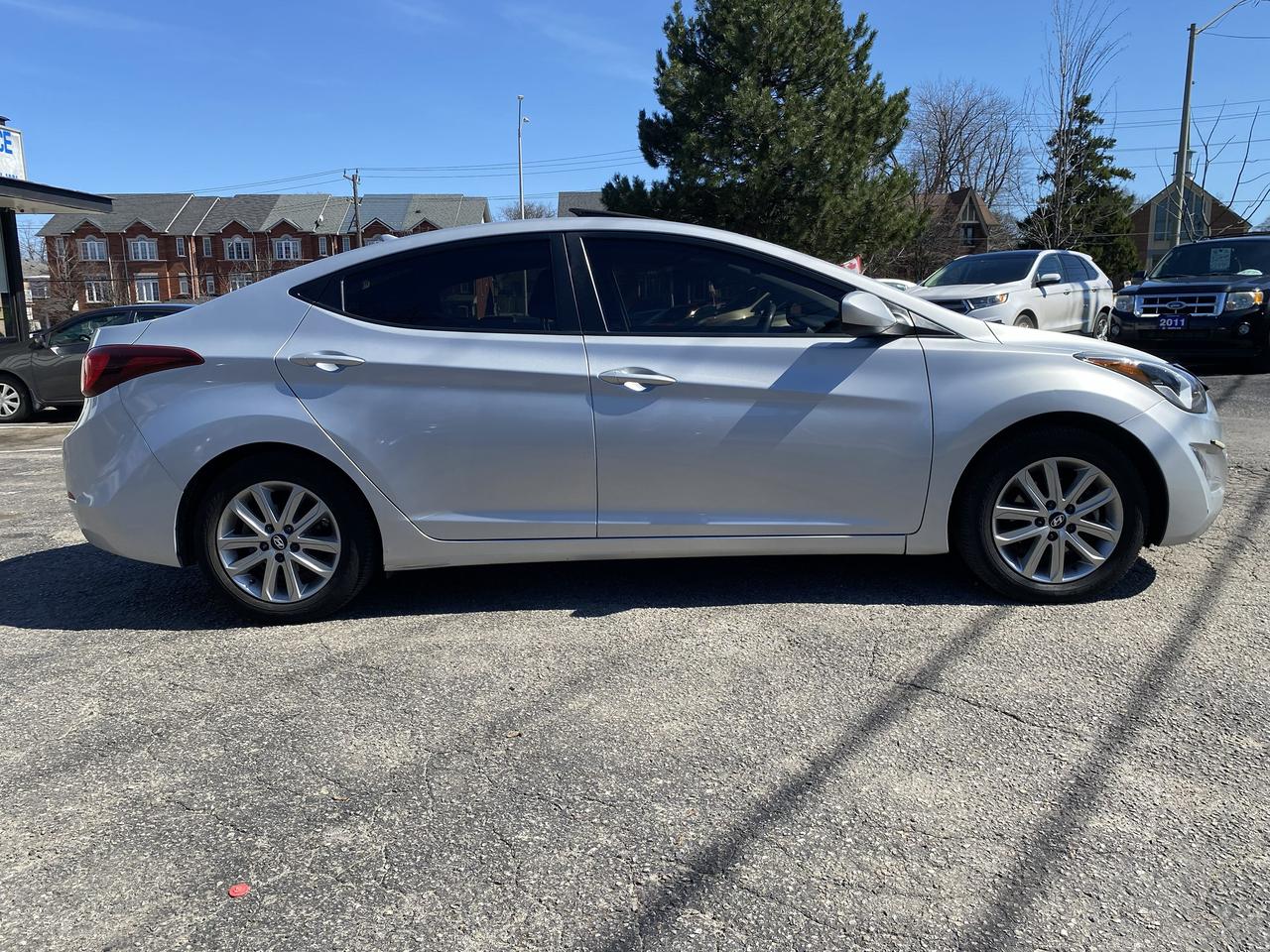 2015 Hyundai Elantra Sport/Automatic/Low KM/Gas Saver/BT/Bckup Camera Photo4