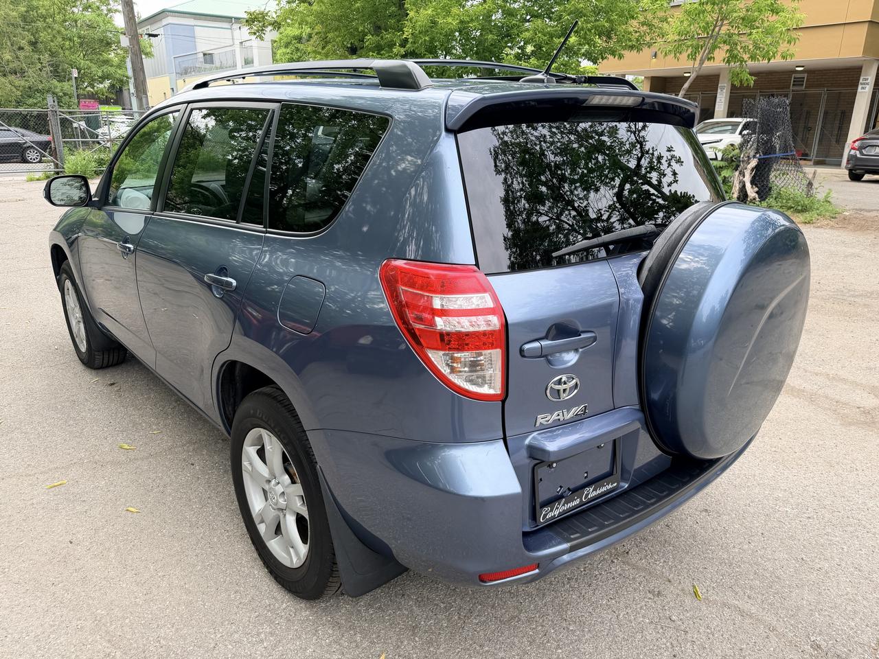 2012 Toyota RAV4 SPORT | SUNROOF | 4WD Photo