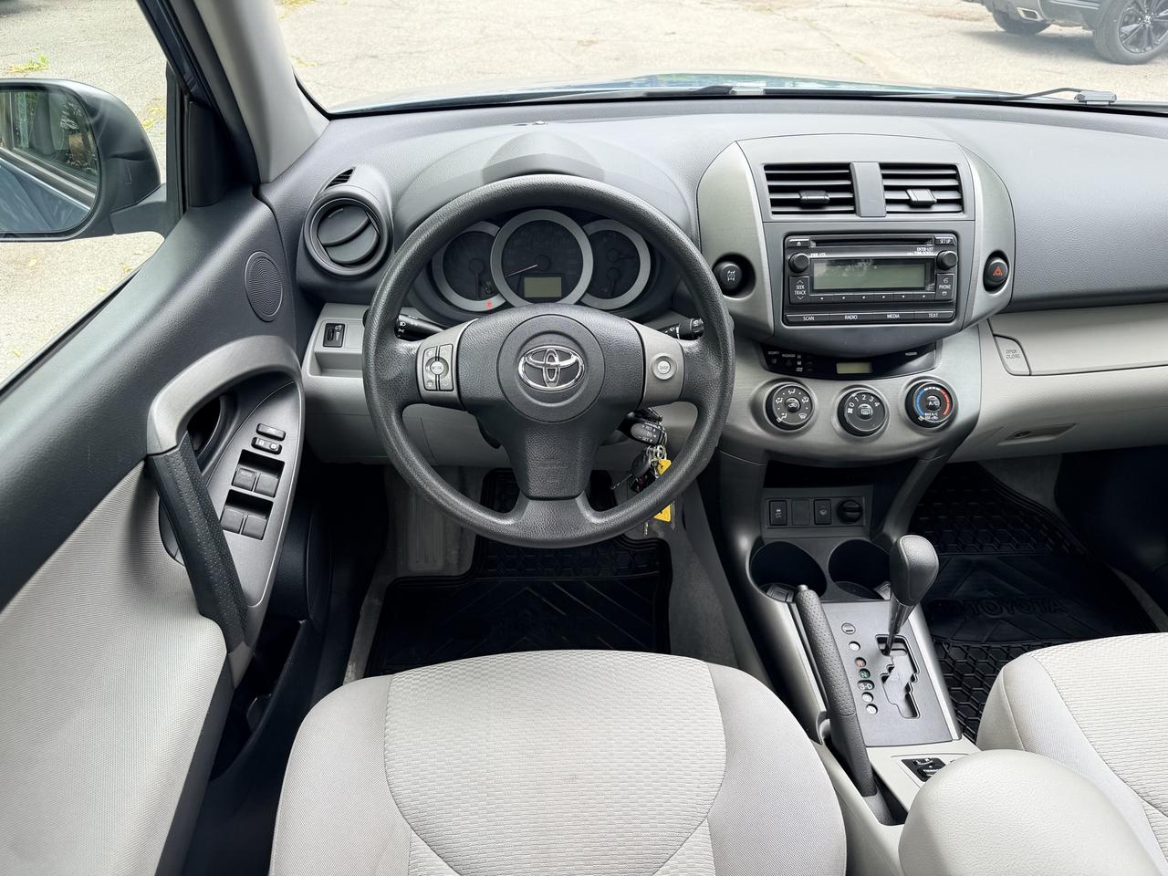 2012 Toyota RAV4 SPORT | SUNROOF | 4WD Photo