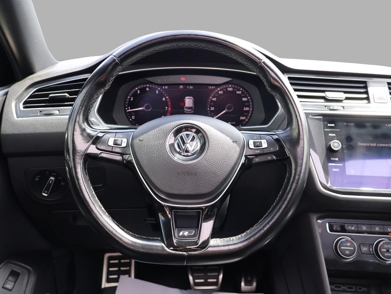 2019 Volkswagen Tiguan HIGHLINE TYPE-R AWD *SERVICE RECORDS* CAMERA NAV BLUETOOTH LEATHER HEATED SEATS PANO ROOF CRUISE ALLOYS Photo