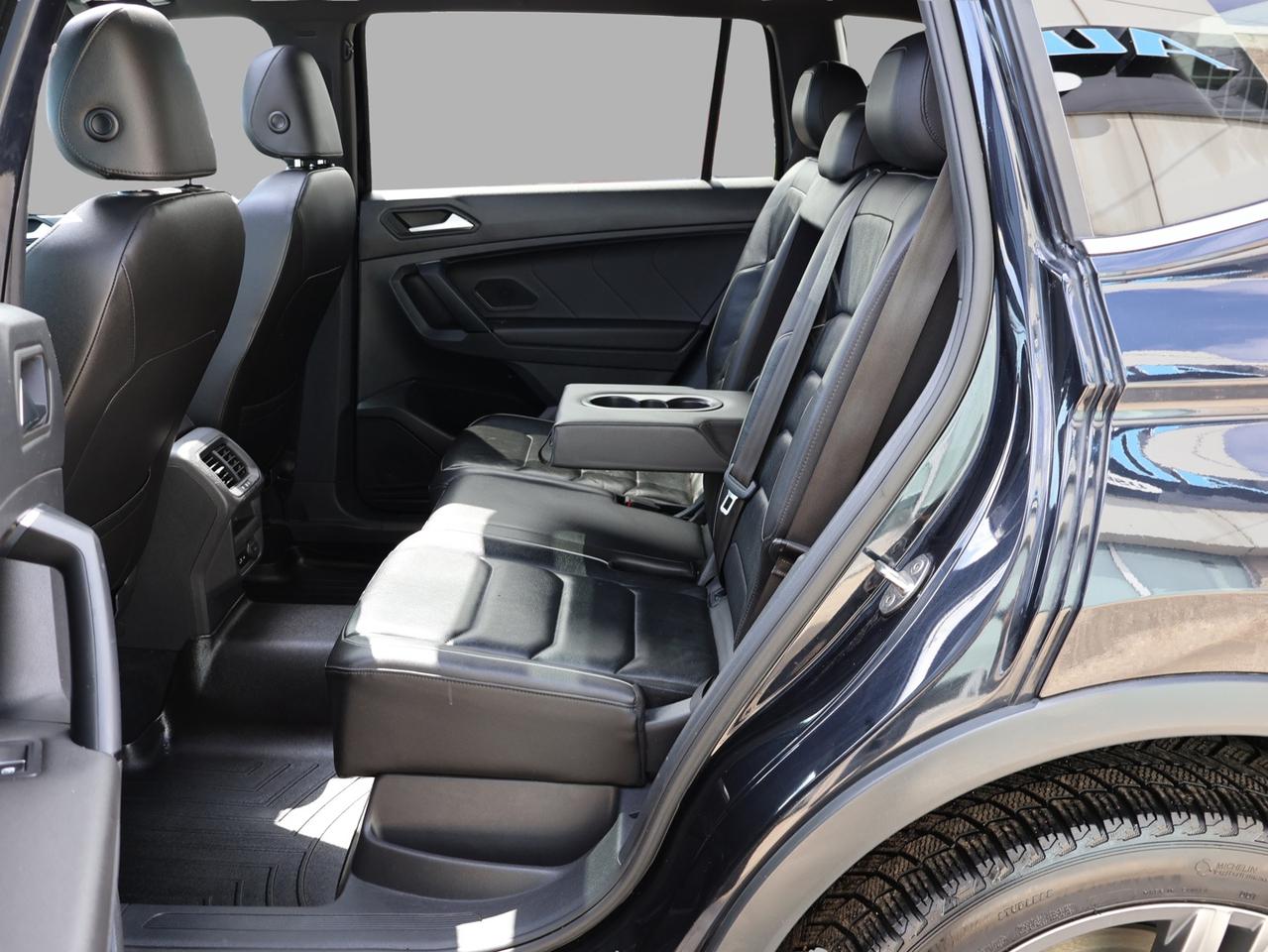 2019 Volkswagen Tiguan HIGHLINE TYPE-R AWD *SERVICE RECORDS* CAMERA NAV BLUETOOTH LEATHER HEATED SEATS PANO ROOF CRUISE ALLOYS Photo