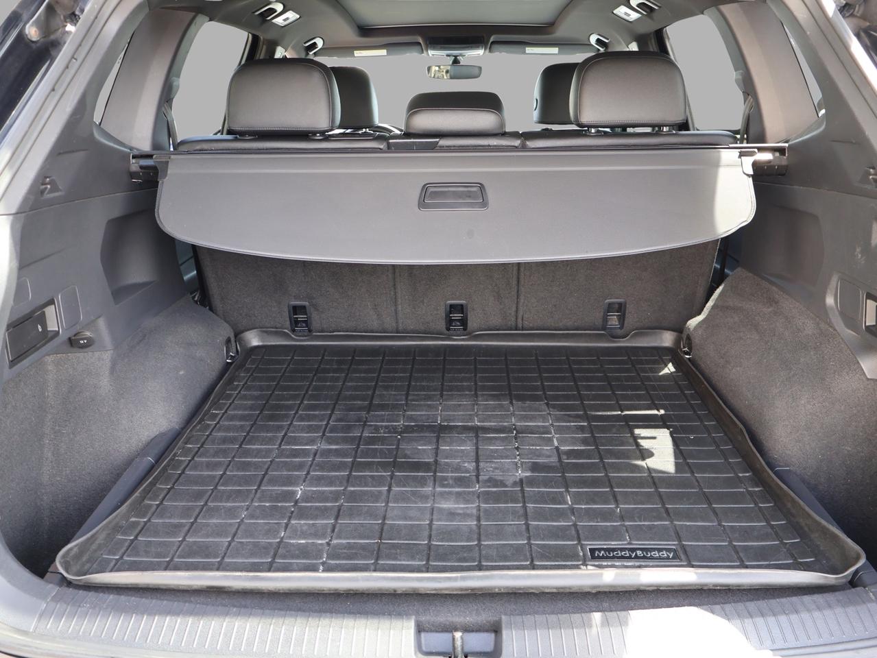 2019 Volkswagen Tiguan HIGHLINE TYPE-R AWD *SERVICE RECORDS* CAMERA NAV BLUETOOTH LEATHER HEATED SEATS PANO ROOF CRUISE ALLOYS Photo