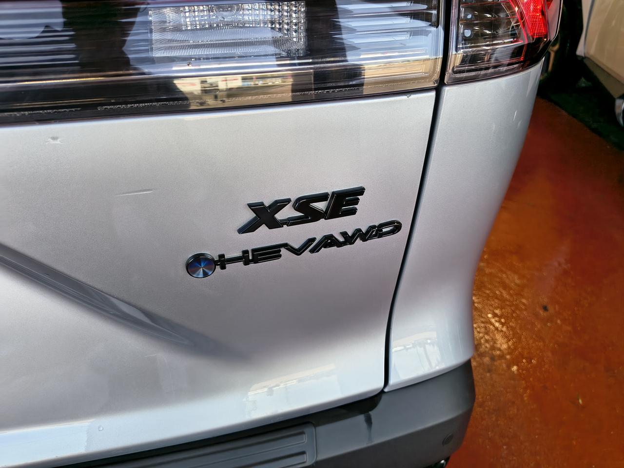 2025 Toyota Corolla Cross HYBRID SE Photo