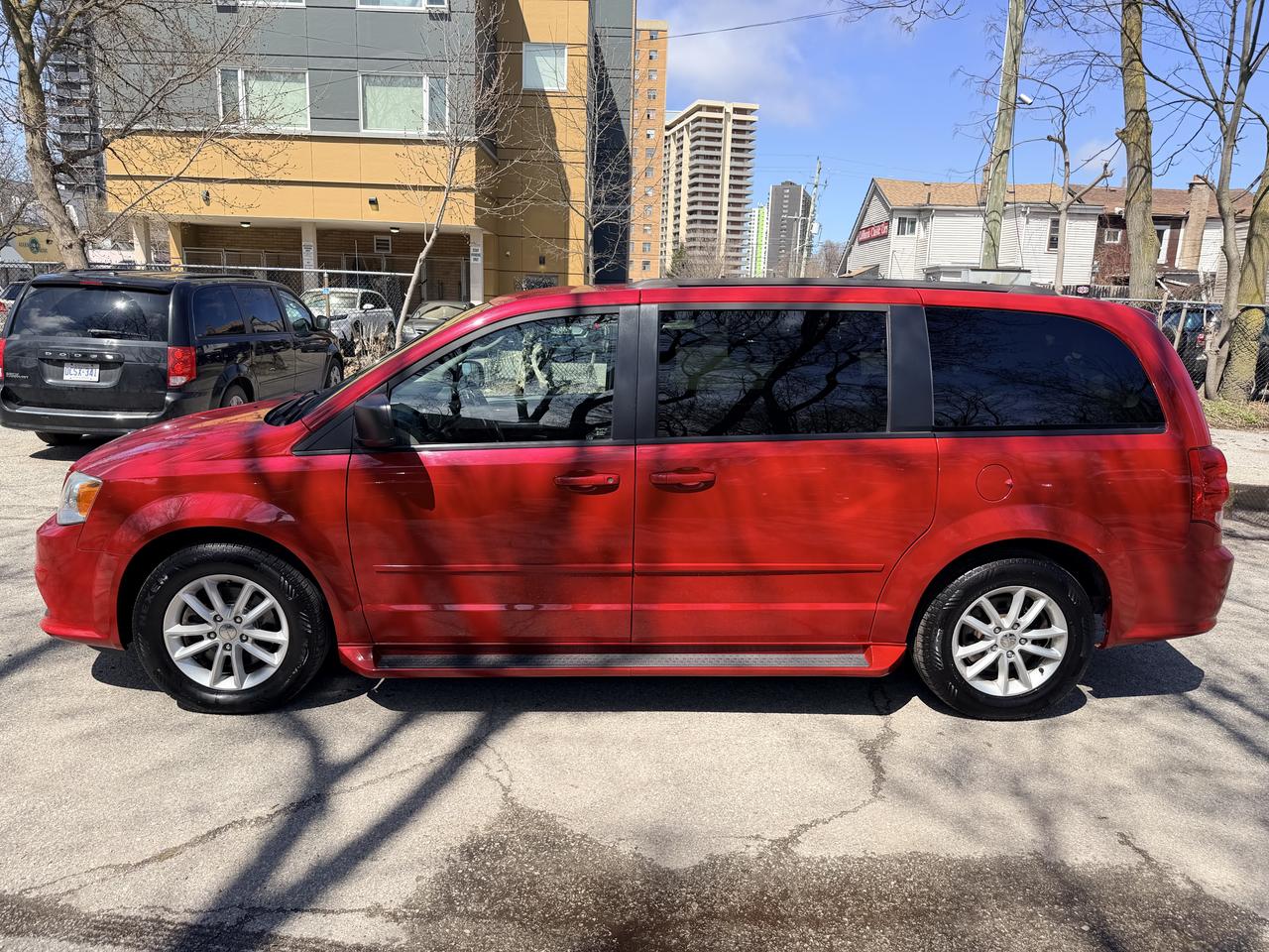 2015 Dodge Grand Caravan SXT Photo