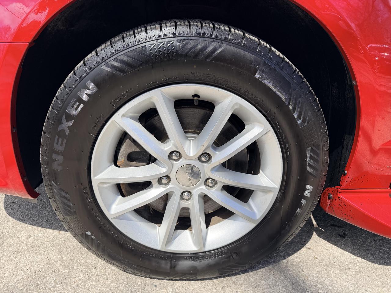 2015 Dodge Grand Caravan SXT Photo