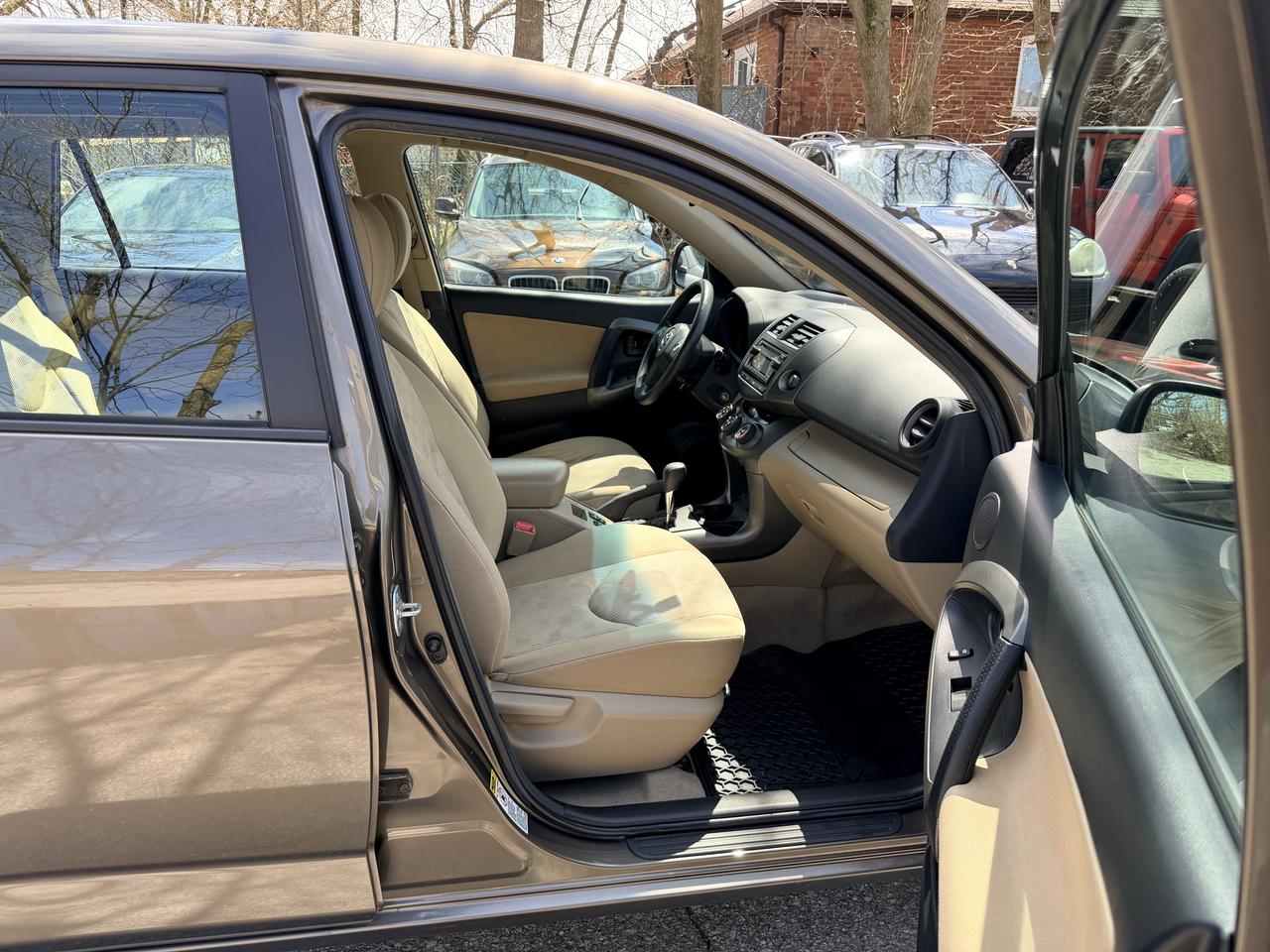 2012 Toyota RAV4  Photo