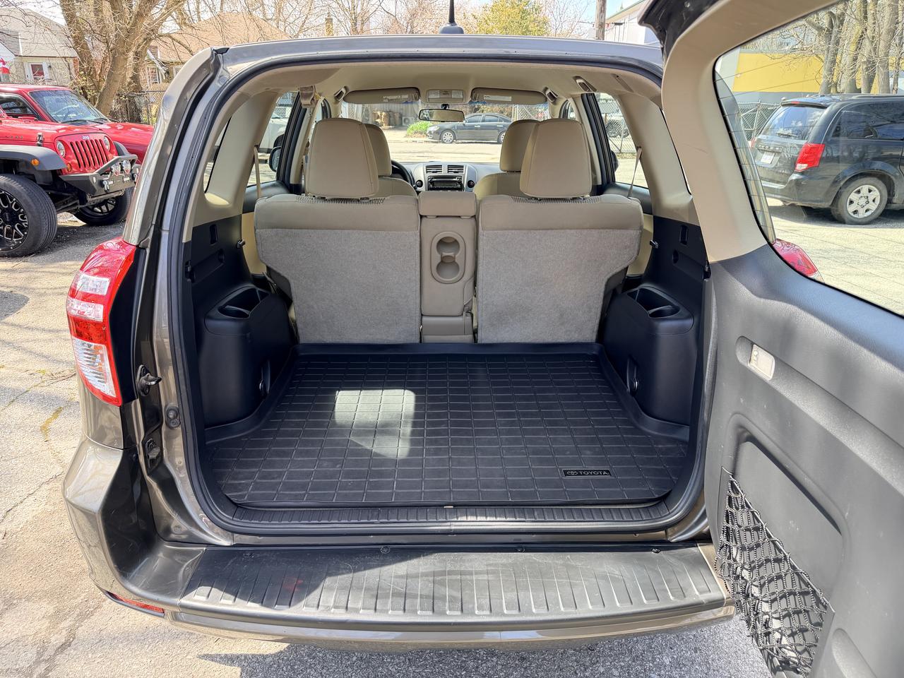2012 Toyota RAV4  Photo