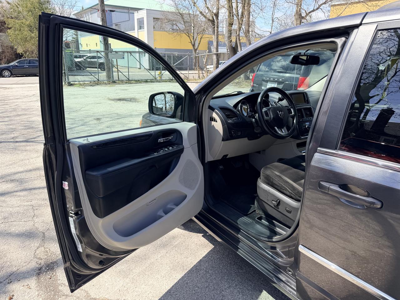 2015 Dodge Grand Caravan Crew Photo
