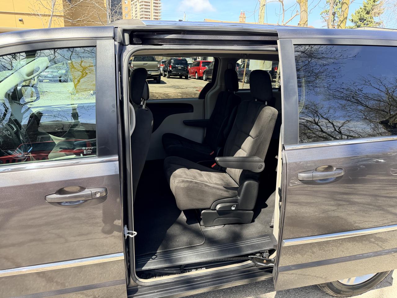 2015 Dodge Grand Caravan Crew Photo