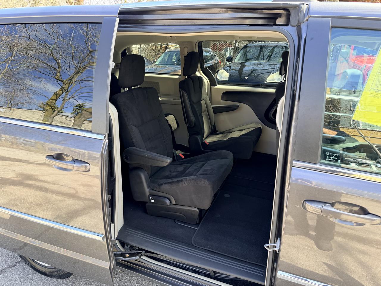 2015 Dodge Grand Caravan Crew Photo