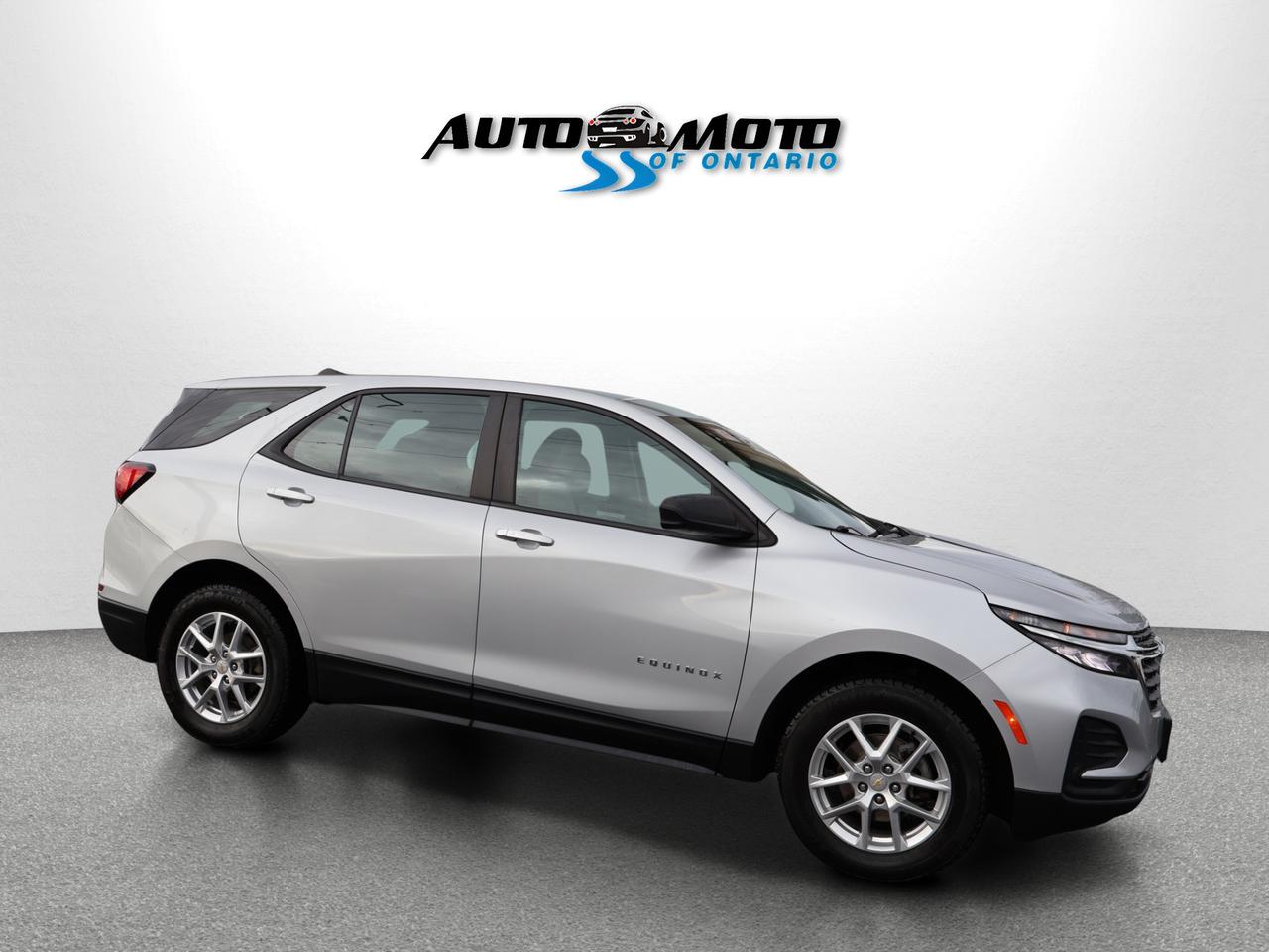 2022 Chevrolet Equinox LS AWD CERTIFIED *ACCIDENT FREE*CHEVY MAINTAIN* CAMERA BLUETOOTH LEATHER HEATED SEATS CRUISE ALLOYS Photo