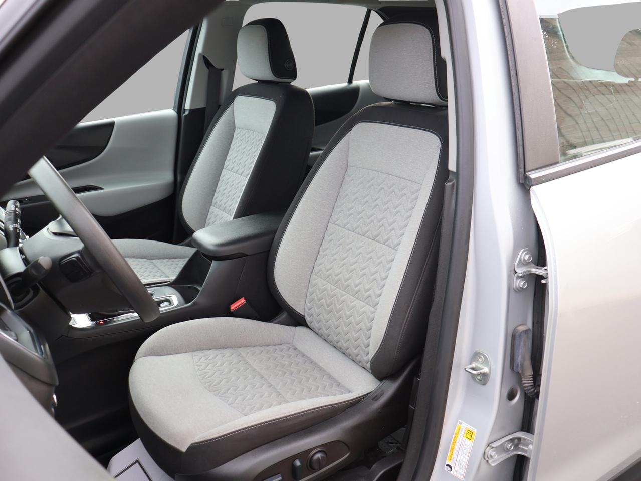 2022 Chevrolet Equinox LS AWD CERTIFIED *ACCIDENT FREE*CHEVY MAINTAIN* CAMERA BLUETOOTH LEATHER HEATED SEATS CRUISE ALLOYS Photo