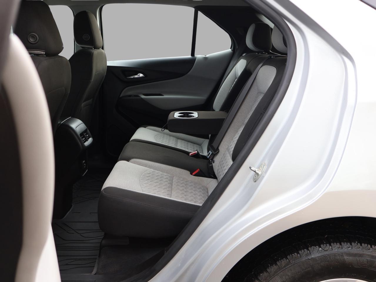 2022 Chevrolet Equinox LS AWD CERTIFIED *ACCIDENT FREE*CHEVY MAINTAIN* CAMERA BLUETOOTH LEATHER HEATED SEATS CRUISE ALLOYS Photo