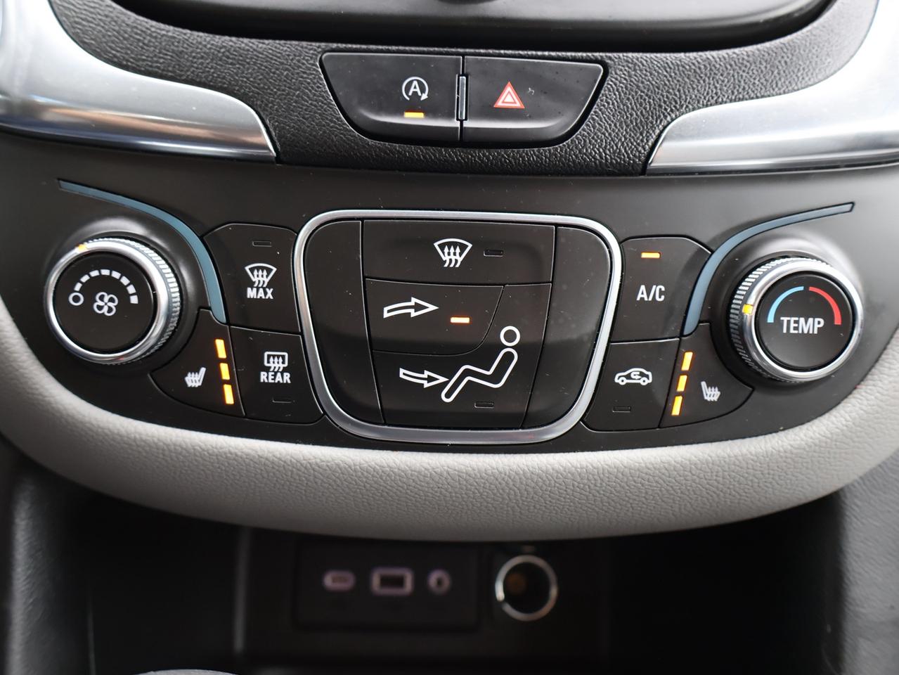 2022 Chevrolet Equinox LS AWD CERTIFIED *ACCIDENT FREE*CHEVY MAINTAIN* CAMERA BLUETOOTH LEATHER HEATED SEATS CRUISE ALLOYS Photo