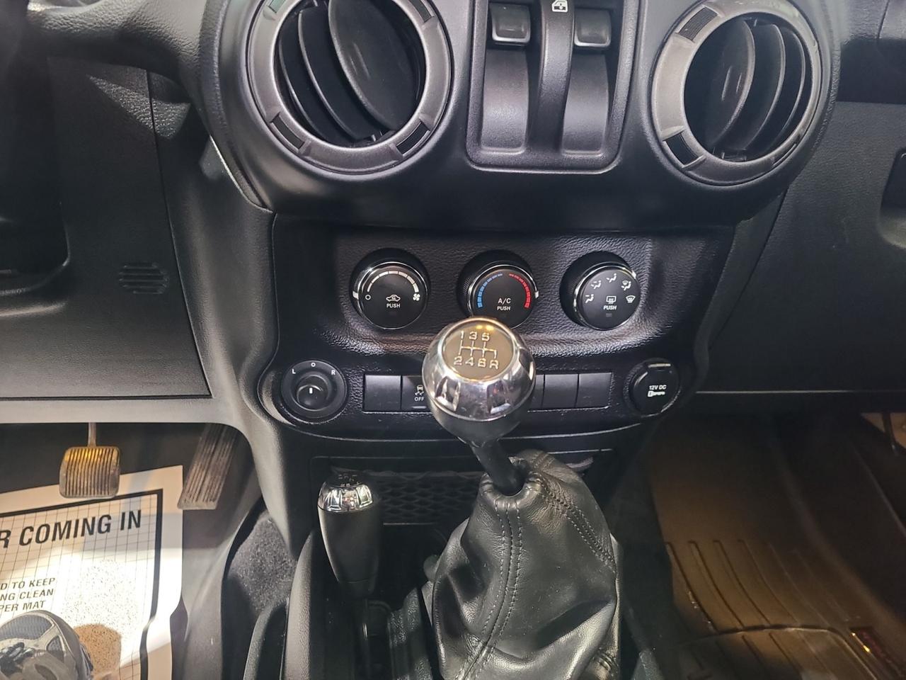 2017 Jeep Wrangler SPORT Photo