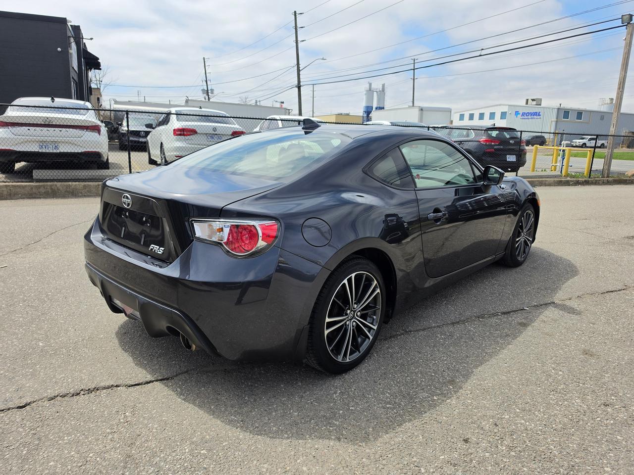 2016 Scion FR-S Low kms Photo4