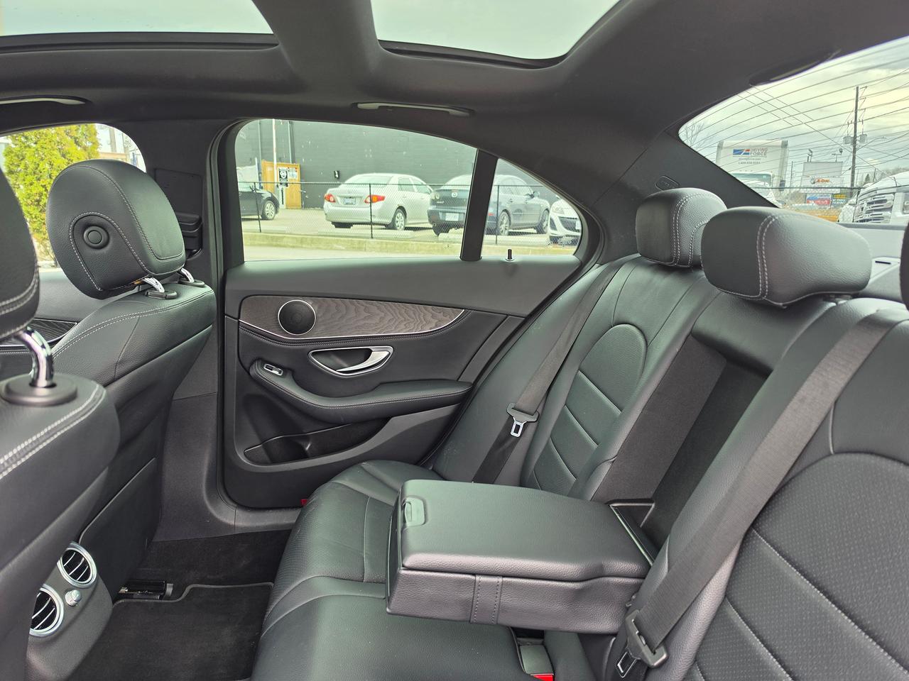 2015 Mercedes-Benz C-Class C 300 | CLEAN Photo