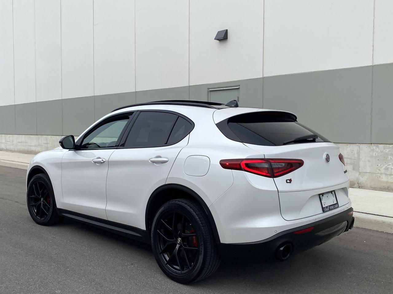2019 Alfa Romeo Stelvio Ti Q4 SPORT-NERO EDIZIONE-NAV-CAMERA-PANO ROOF Photo4