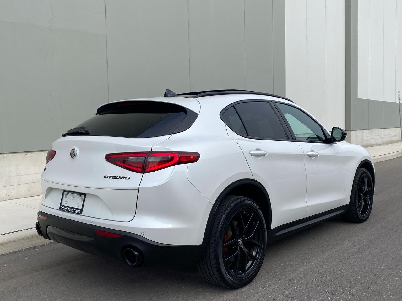 2019 Alfa Romeo Stelvio Ti Q4 SPORT-NERO EDIZIONE-NAV-CAMERA-PANO ROOF Photo