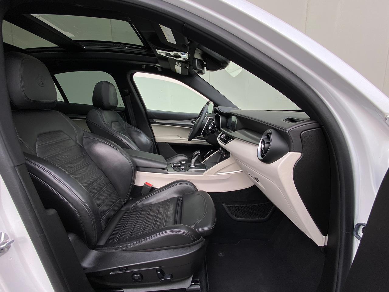 2019 Alfa Romeo Stelvio Ti Q4 SPORT-NERO EDIZIONE-NAV-CAMERA-PANO ROOF Photo