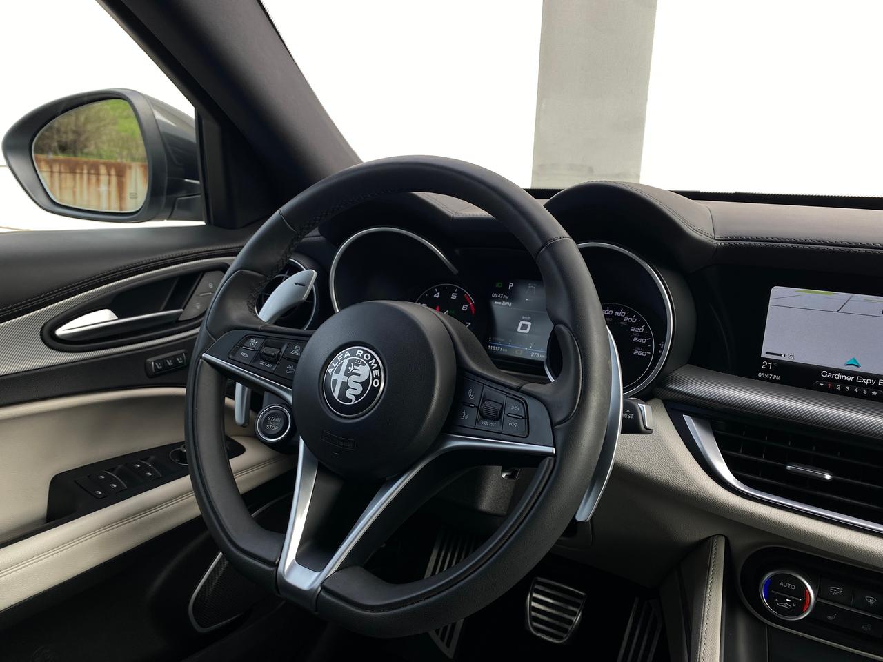 2019 Alfa Romeo Stelvio Ti Q4 SPORT-NERO EDIZIONE-NAV-CAMERA-PANO ROOF Photo