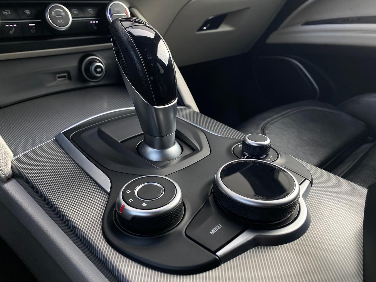 2019 Alfa Romeo Stelvio Ti Q4 SPORT-NERO EDIZIONE-NAV-CAMERA-PANO ROOF Photo