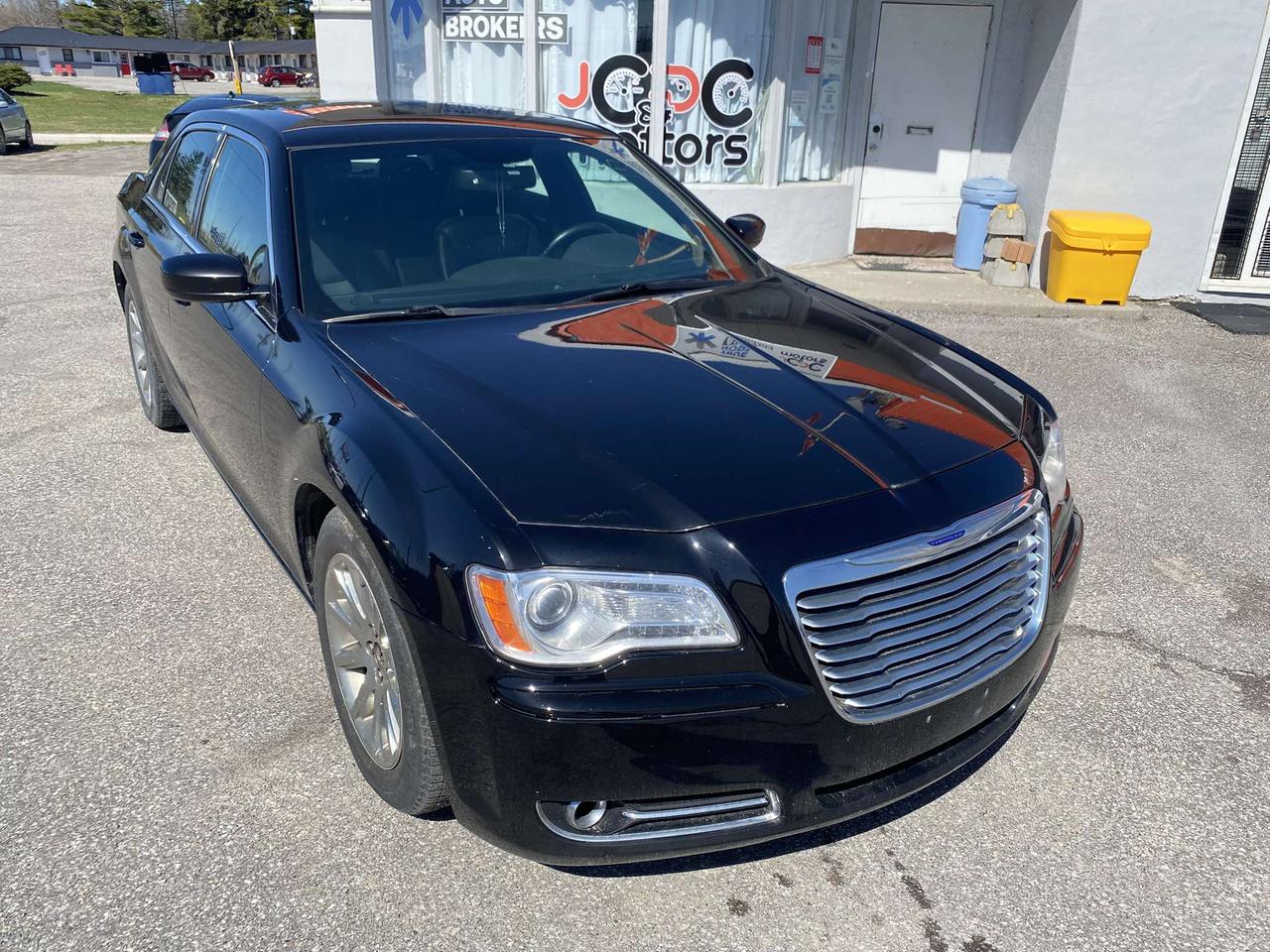 2013 Chrysler 300 4dr Sdn Touring RWD Photo