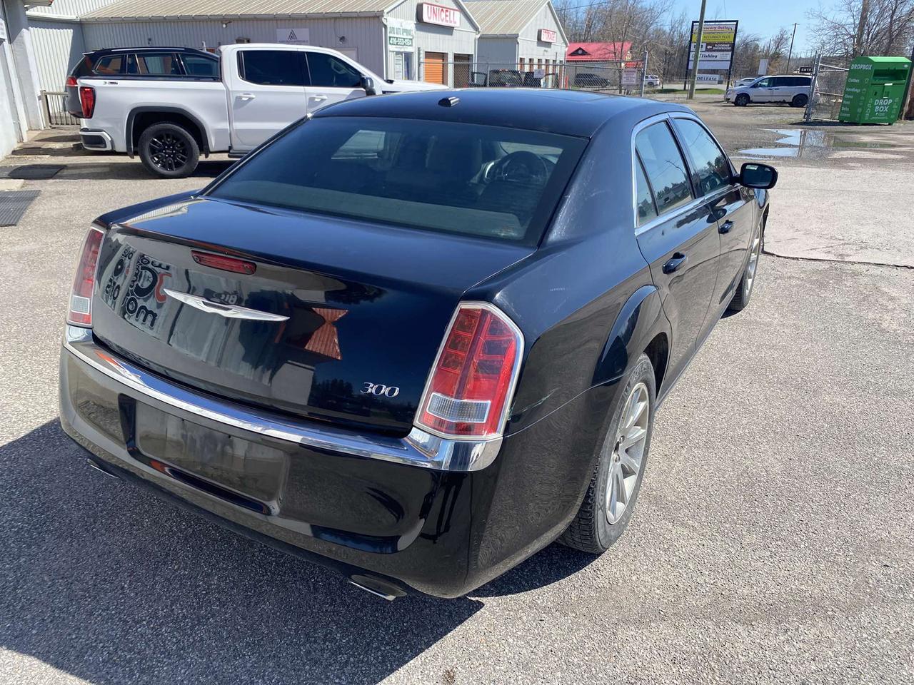 2013 Chrysler 300 4dr Sdn Touring RWD Photo