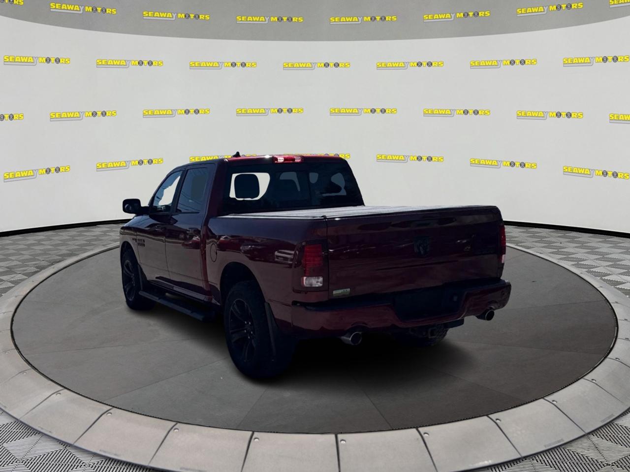 2018 RAM 1500 Sport 4x4 Crew Cab 5'7" Box *Ltd Avail* Photo4