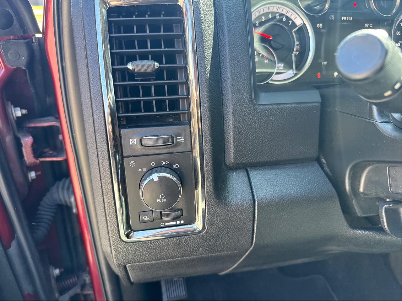 2018 RAM 1500 Sport 4x4 Crew Cab 5'7" Box *Ltd Avail* Photo