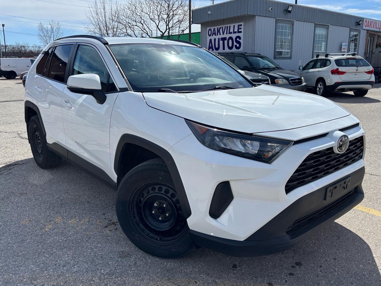 2021 Toyota RAV4 LE AWD Photo