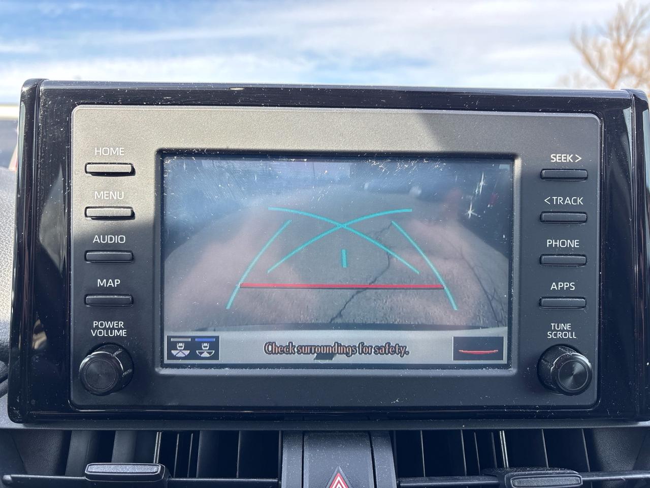 2021 Toyota RAV4 LE AWD Photo