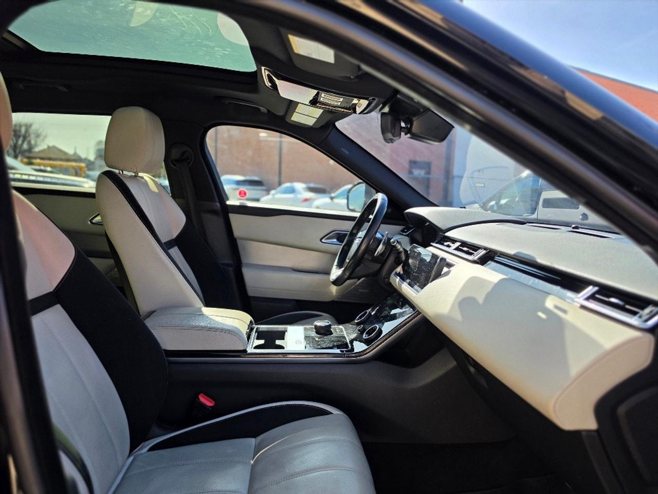 2019 Land Rover Range Rover Velar P380 R-DYNAMIC-PANO ROOF-LOADED-CERTIFIED Photo