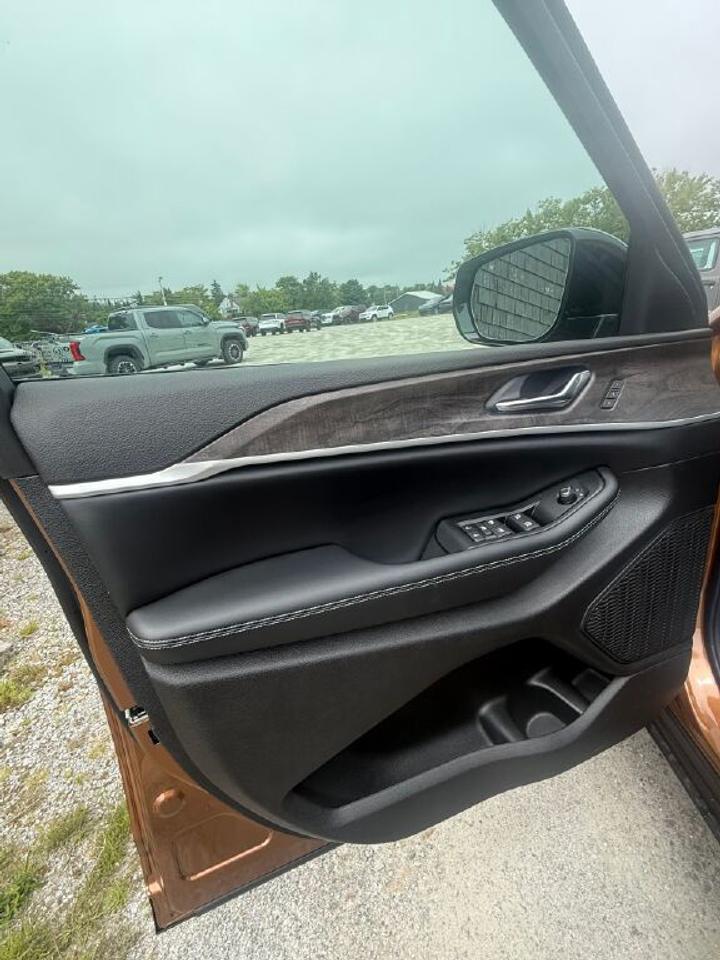 2026 Jeep Grand Cherokee L Limited Photo